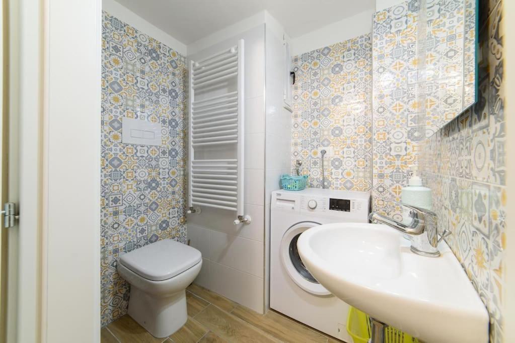 Stazione Treni - Wi-Fi & Netflix Cozy Space Apartamento Salerno Exterior foto