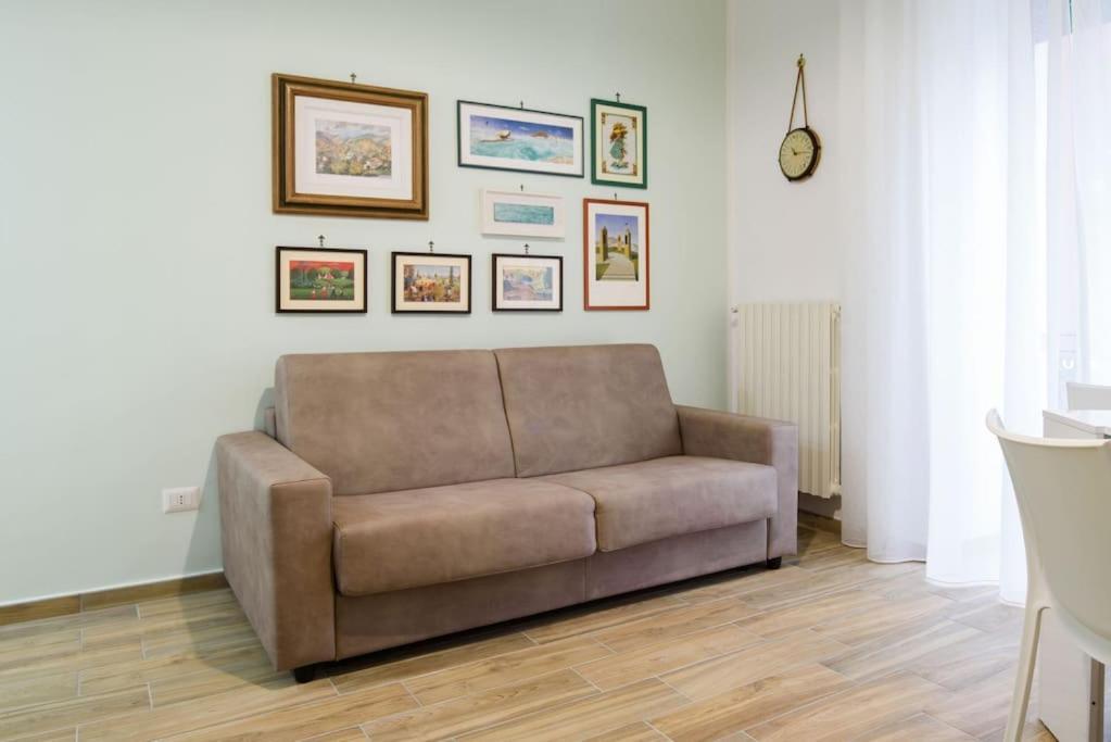 Stazione Treni - Wi-Fi & Netflix Cozy Space Apartamento Salerno Exterior foto