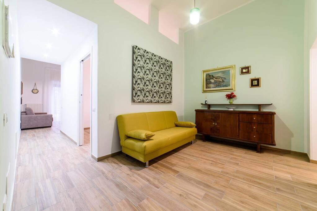 Stazione Treni - Wi-Fi & Netflix Cozy Space Apartamento Salerno Exterior foto